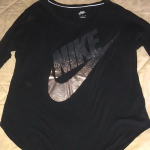 Nike long sleeve tee